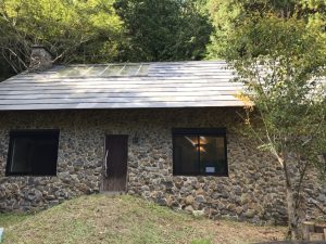 無添加住宅の生みの親である秋田憲司氏の建てたお家の写真